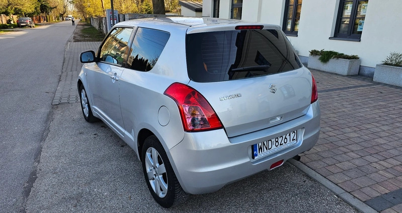 Suzuki Swift cena 13900 przebieg: 119000, rok produkcji 2010 z Sokołów Małopolski małe 529
